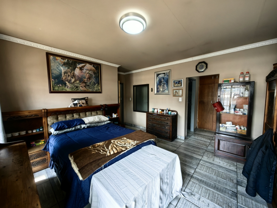 3 Bedroom Property for Sale in Verwoerdpark Gauteng