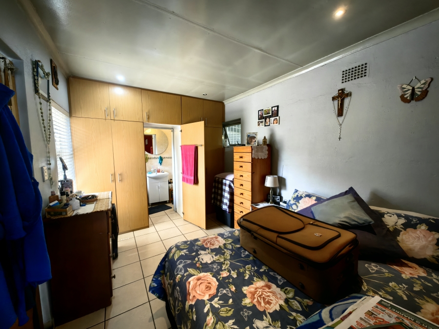 3 Bedroom Property for Sale in Verwoerdpark Gauteng