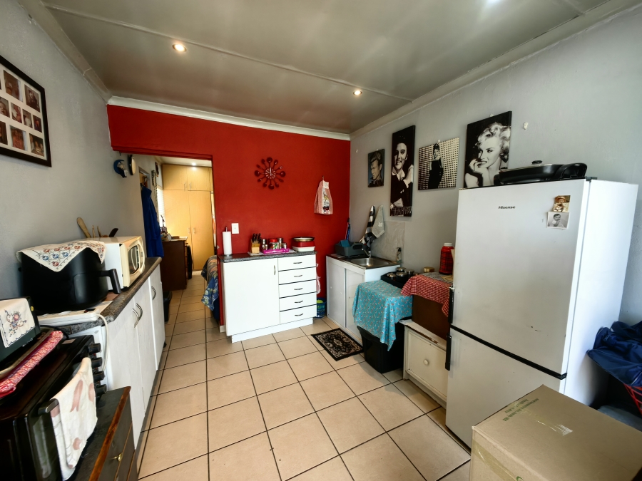 3 Bedroom Property for Sale in Verwoerdpark Gauteng