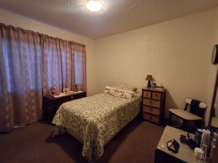To Let 2 Bedroom Property for Rent in Kenleaf Gauteng