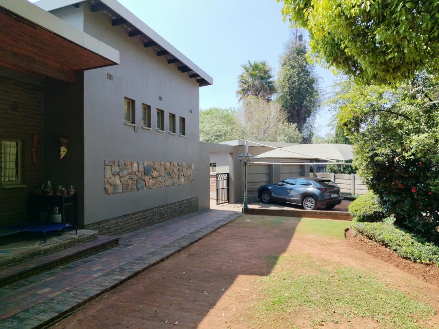 3 Bedroom Property for Sale in Birchleigh Gauteng