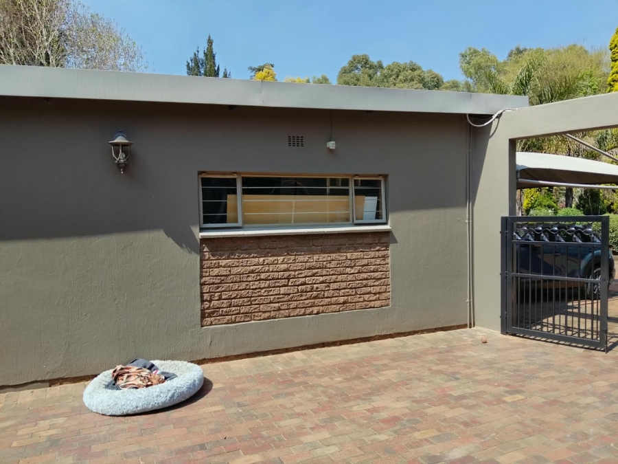 3 Bedroom Property for Sale in Birchleigh Gauteng
