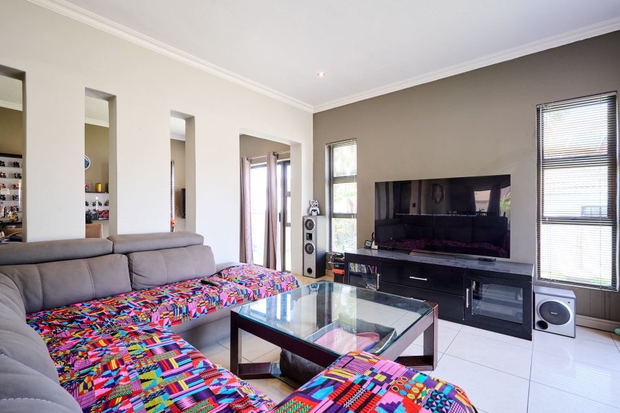3 Bedroom Property for Sale in Halfway Gardens Gauteng