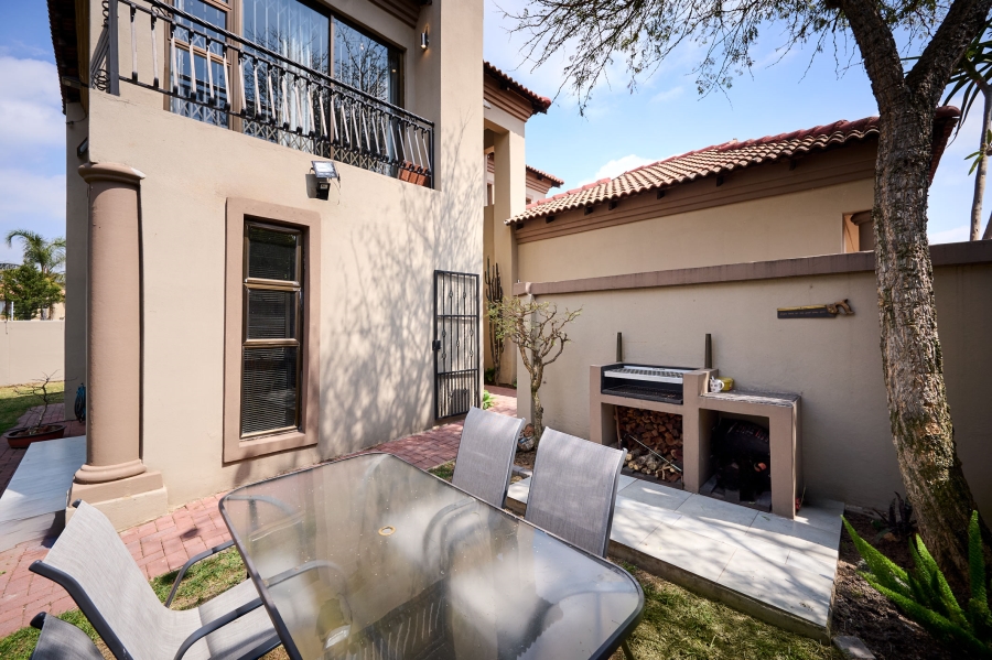 3 Bedroom Property for Sale in Halfway Gardens Gauteng
