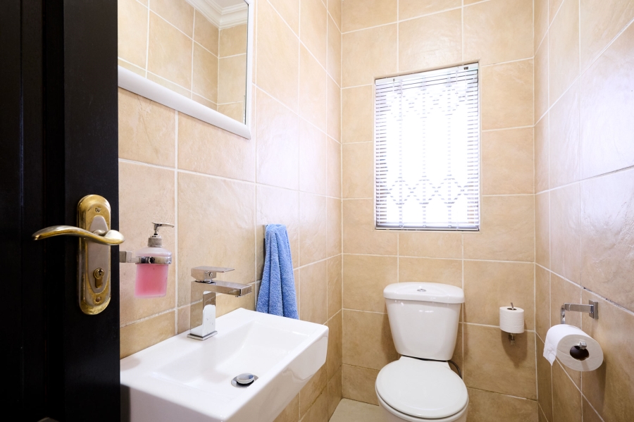 3 Bedroom Property for Sale in Halfway Gardens Gauteng