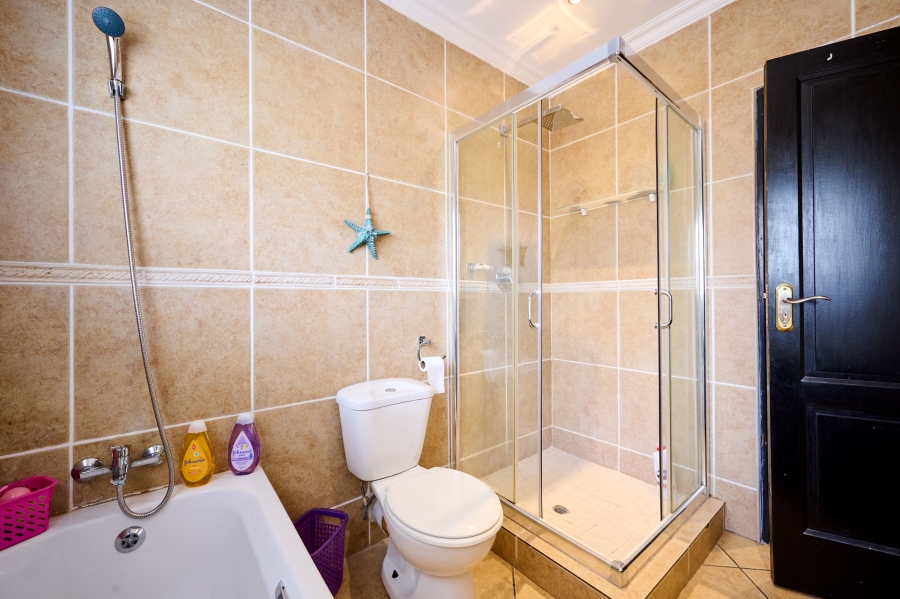 3 Bedroom Property for Sale in Halfway Gardens Gauteng