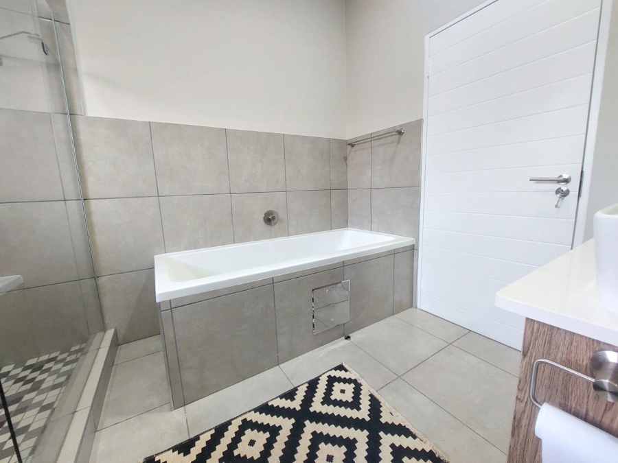 3 Bedroom Property for Sale in Rietvalleirand Gauteng
