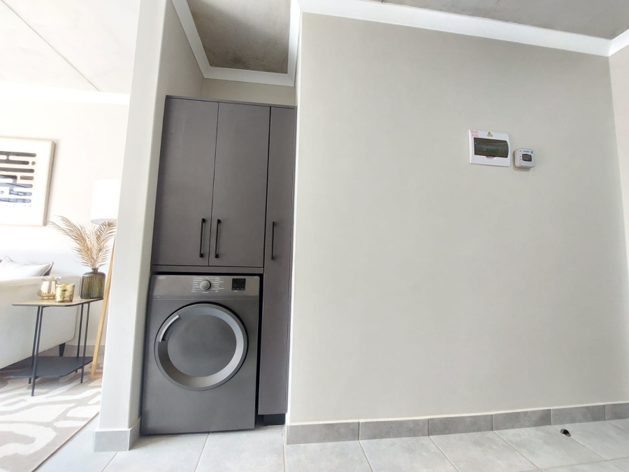2 Bedroom Property for Sale in Sinoville Gauteng