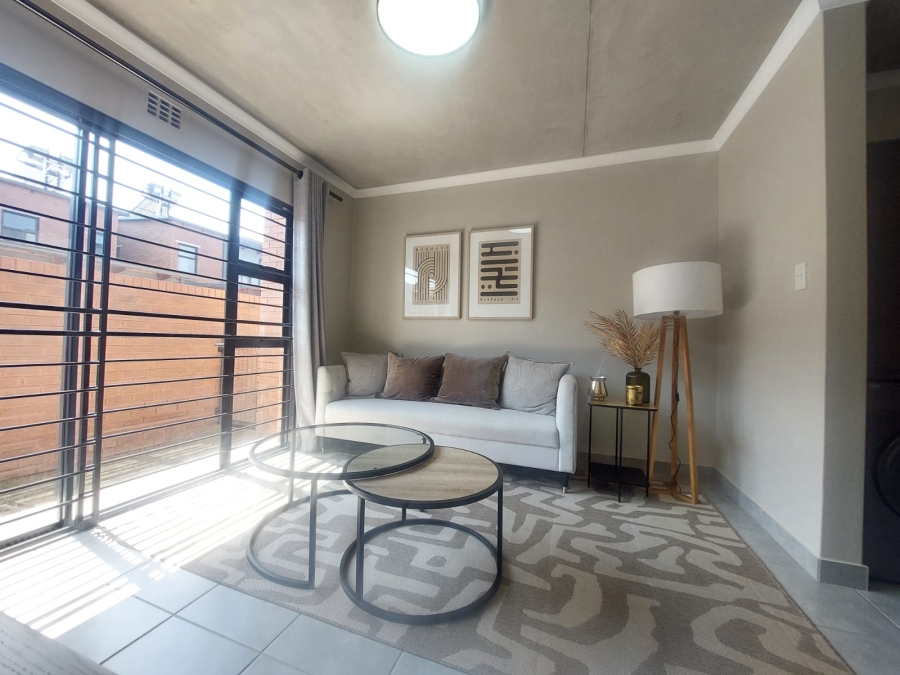 2 Bedroom Property for Sale in Sinoville Gauteng