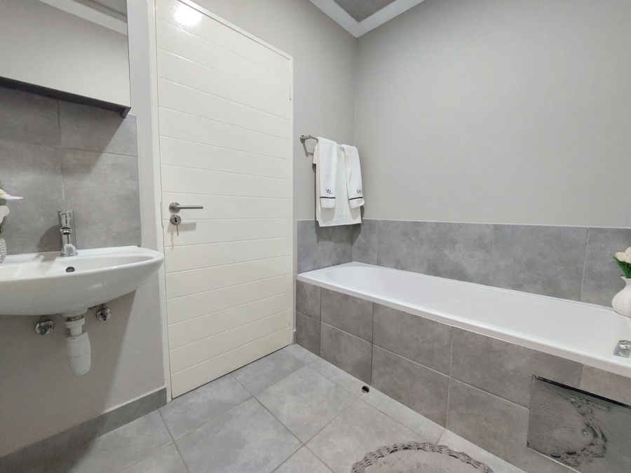 2 Bedroom Property for Sale in Sinoville Gauteng