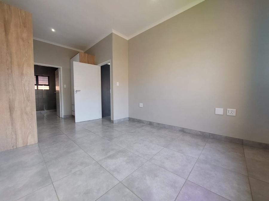 3 Bedroom Property for Sale in Boardwalk Villas Gauteng