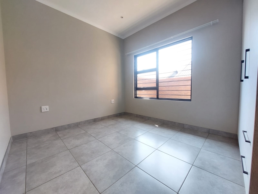 3 Bedroom Property for Sale in Boardwalk Villas Gauteng