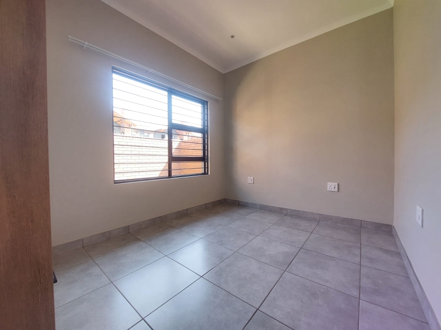 3 Bedroom Property for Sale in Boardwalk Villas Gauteng