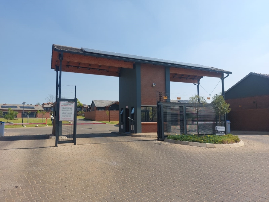 3 Bedroom Property for Sale in Boardwalk Villas Gauteng