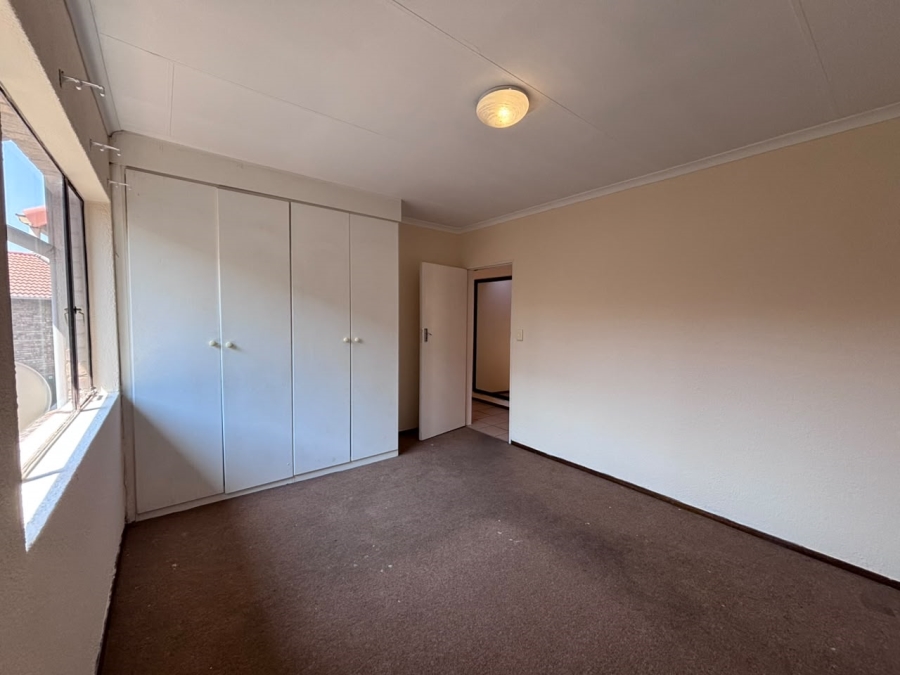 To Let 2 Bedroom Property for Rent in Halfway Gardens Gauteng