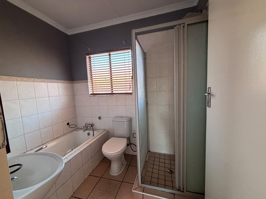 To Let 2 Bedroom Property for Rent in Halfway Gardens Gauteng
