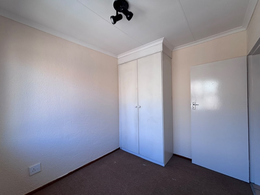 To Let 2 Bedroom Property for Rent in Halfway Gardens Gauteng