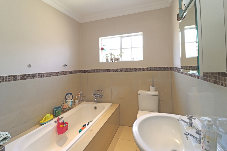 12 Bedroom Property for Sale in Glenferness Gauteng