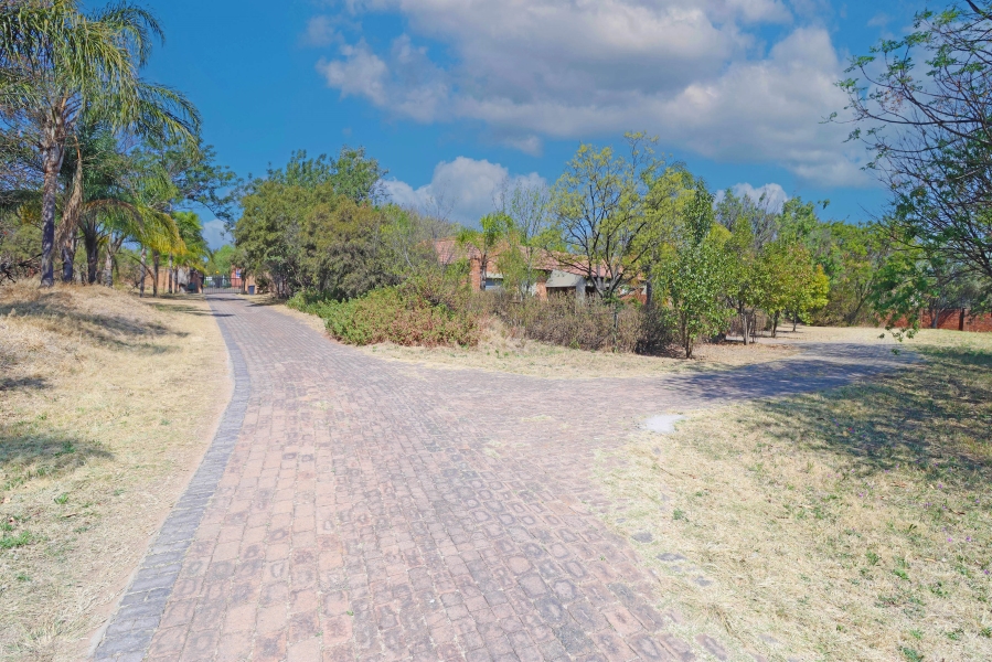 12 Bedroom Property for Sale in Glenferness Gauteng