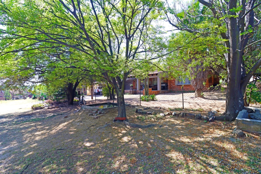 12 Bedroom Property for Sale in Glenferness Gauteng