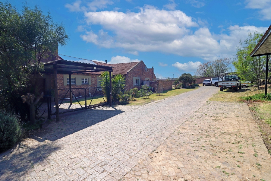12 Bedroom Property for Sale in Glenferness Gauteng