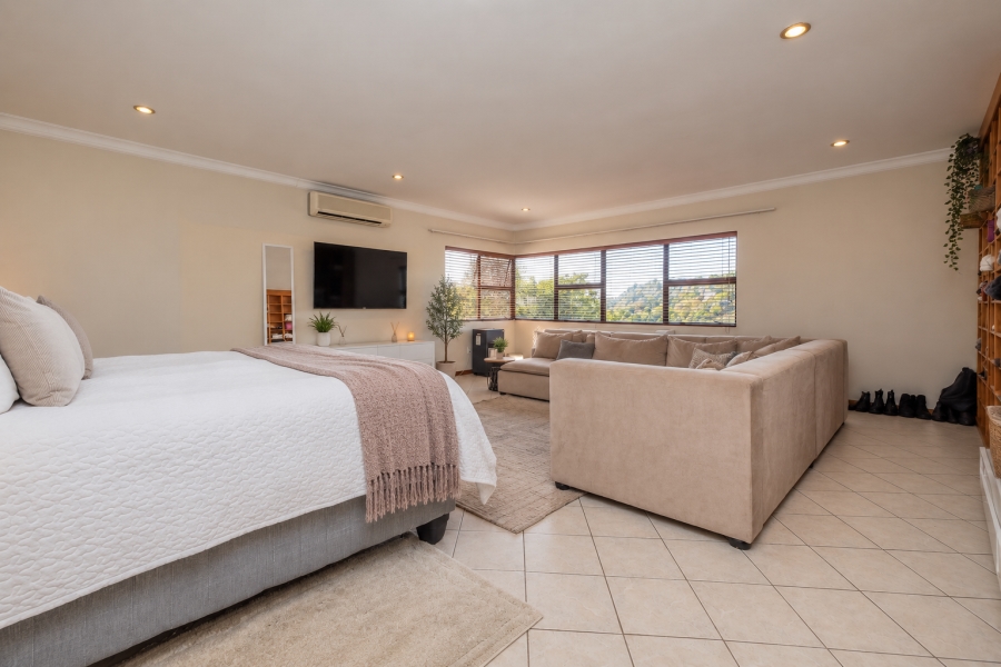 5 Bedroom Property for Sale in Constantia Kloof Gauteng