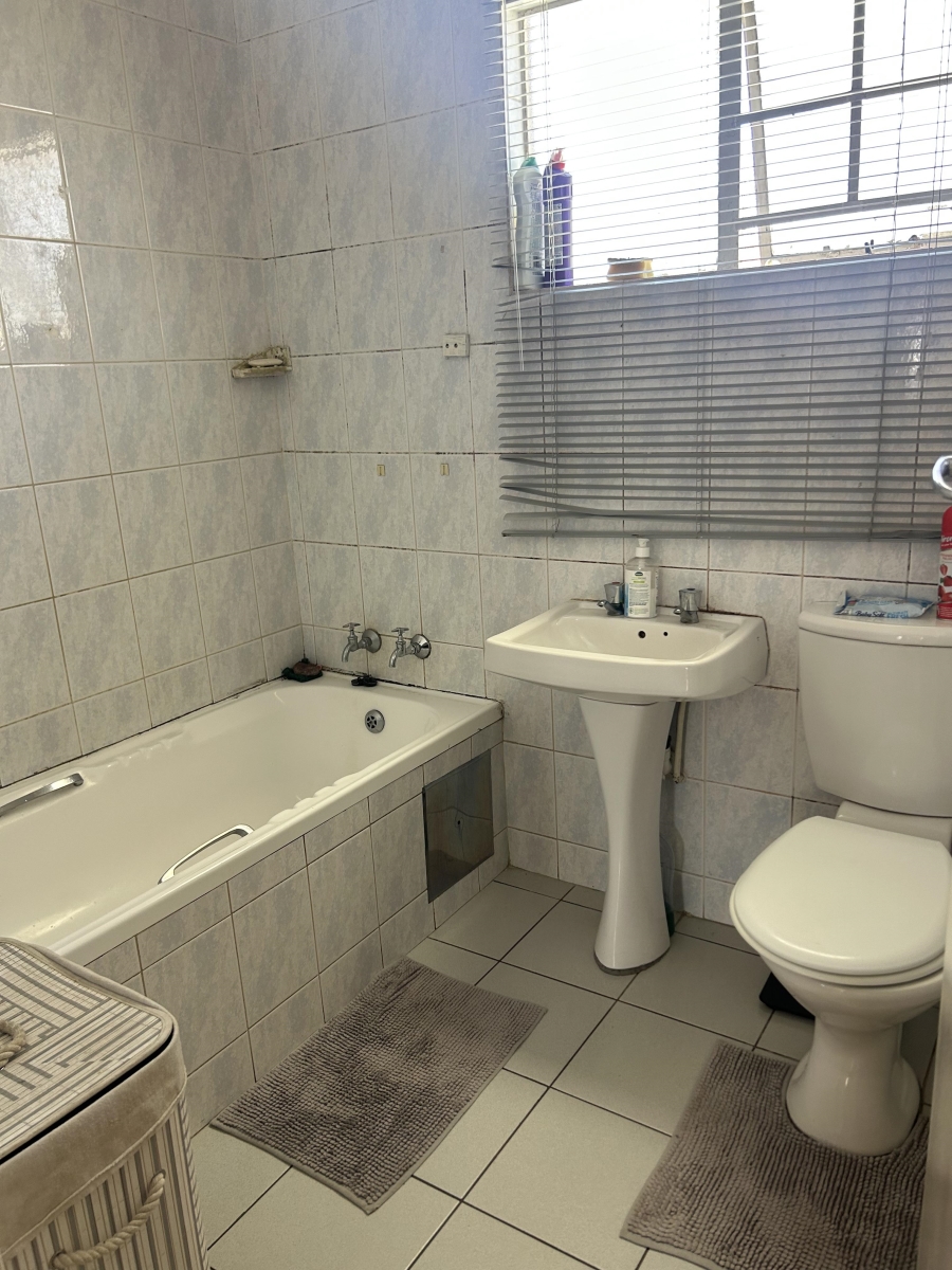 2 Bedroom Property for Sale in Allen Grove Gauteng