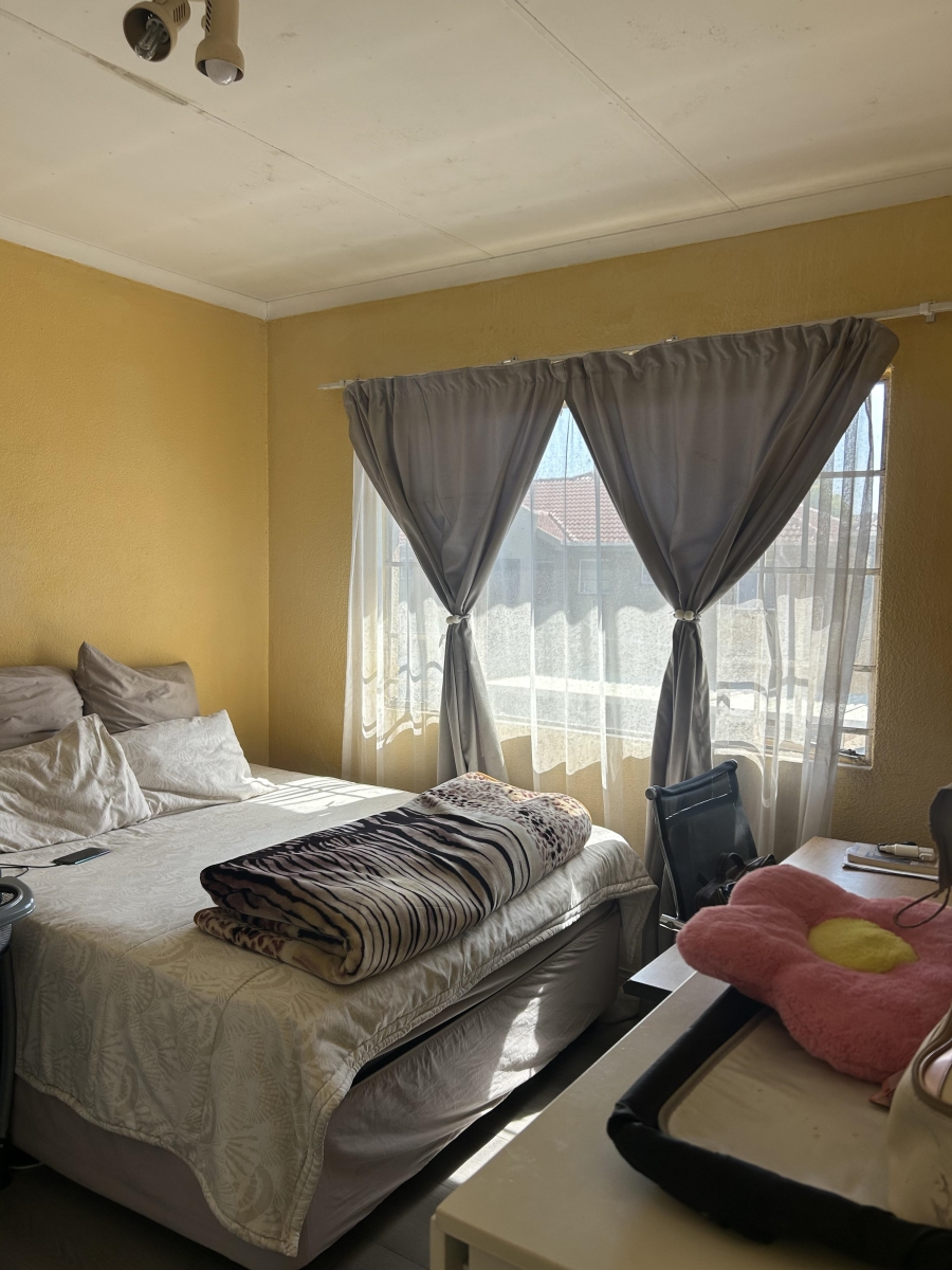 2 Bedroom Property for Sale in Allen Grove Gauteng