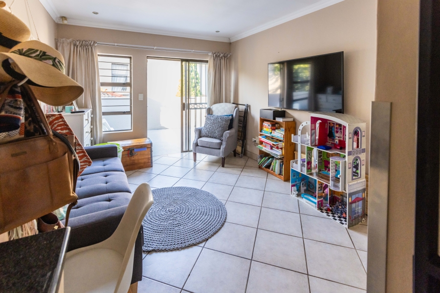 4 Bedroom Property for Sale in Faerie Glen Gauteng