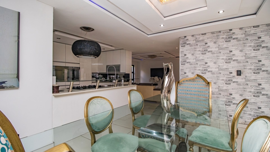 4 Bedroom Property for Sale in Glen Marais Gauteng