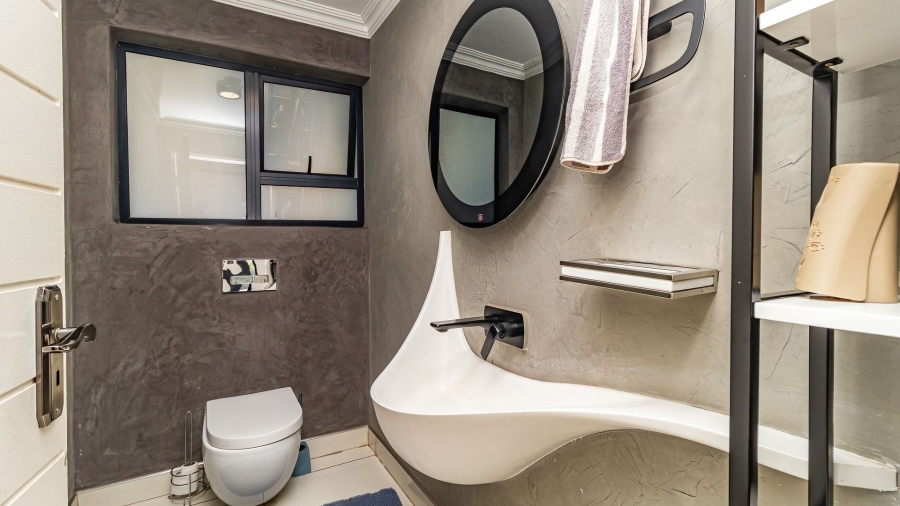 4 Bedroom Property for Sale in Glen Marais Gauteng