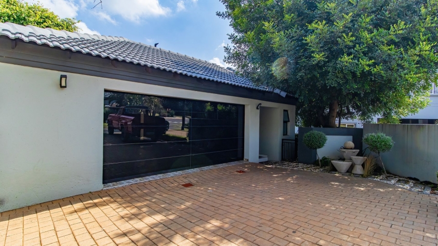 4 Bedroom Property for Sale in Glen Marais Gauteng