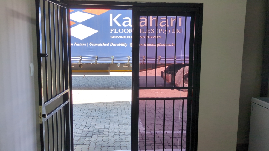 To Let Commercial Property for Rent in Strijdom Park Gauteng