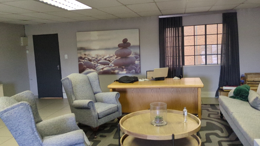 To Let Commercial Property for Rent in Strijdom Park Gauteng