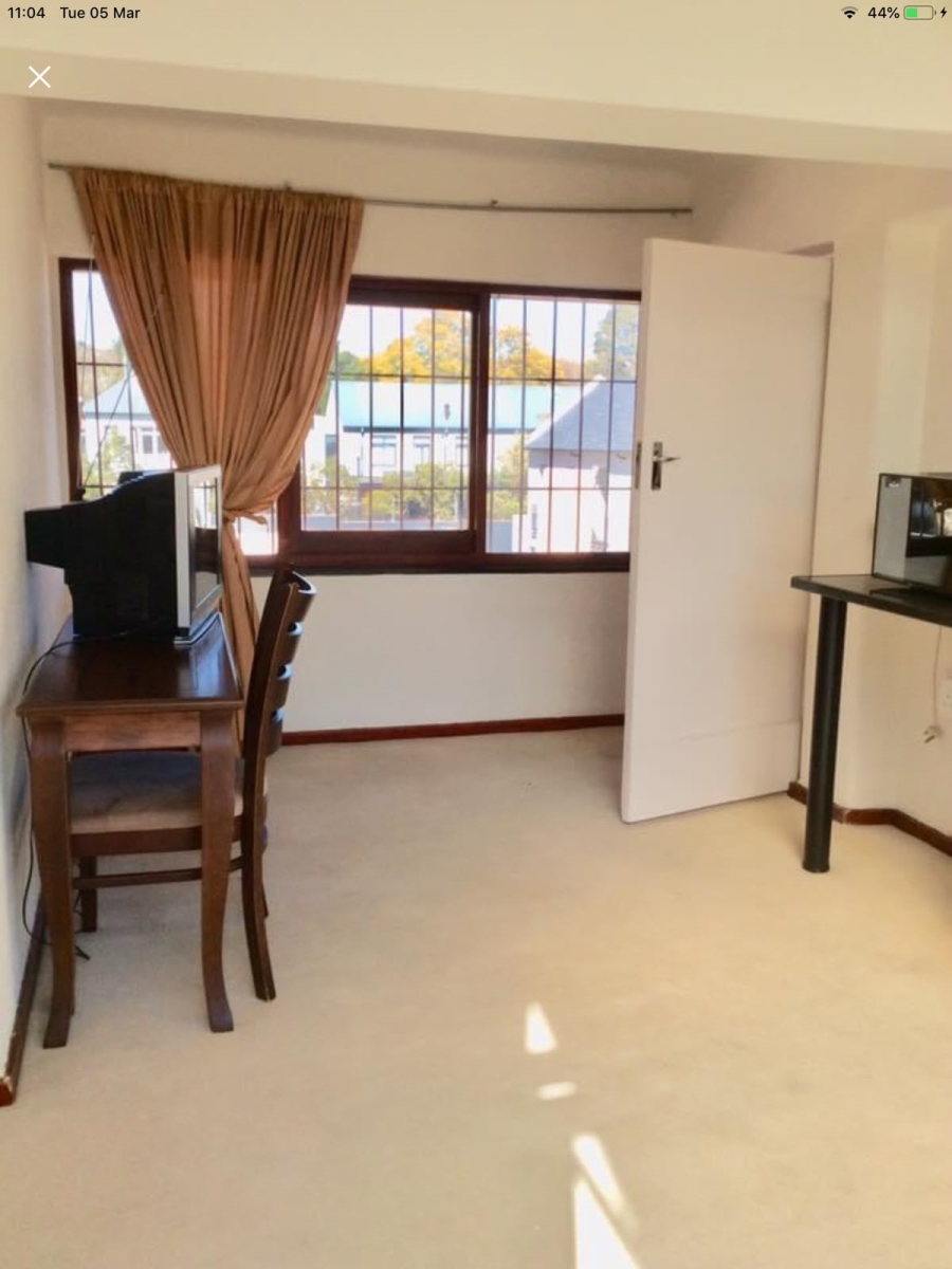 To Let 1 Bedroom Property for Rent in Houghton Estate Gauteng