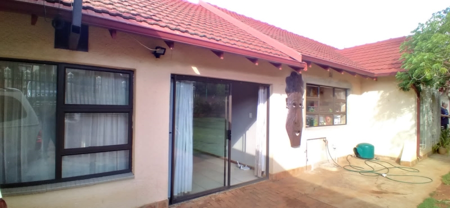 0 Bedroom Property for Sale in Helderkruin Gauteng
