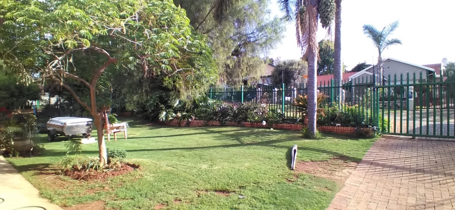 0 Bedroom Property for Sale in Helderkruin Gauteng