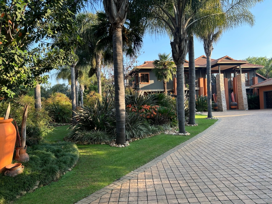 4 Bedroom Property for Sale in Ruimsig A H Gauteng