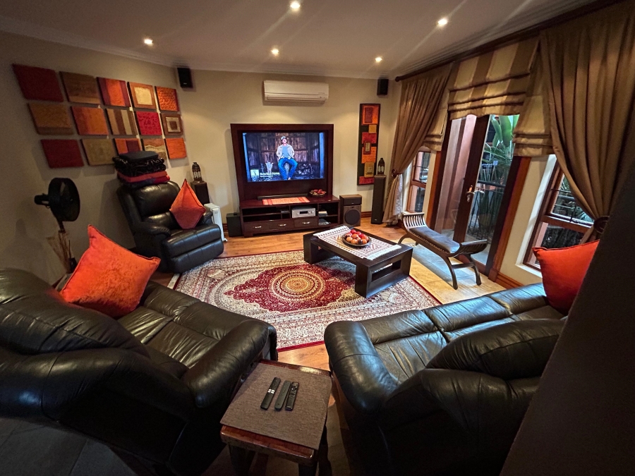4 Bedroom Property for Sale in Ruimsig A H Gauteng