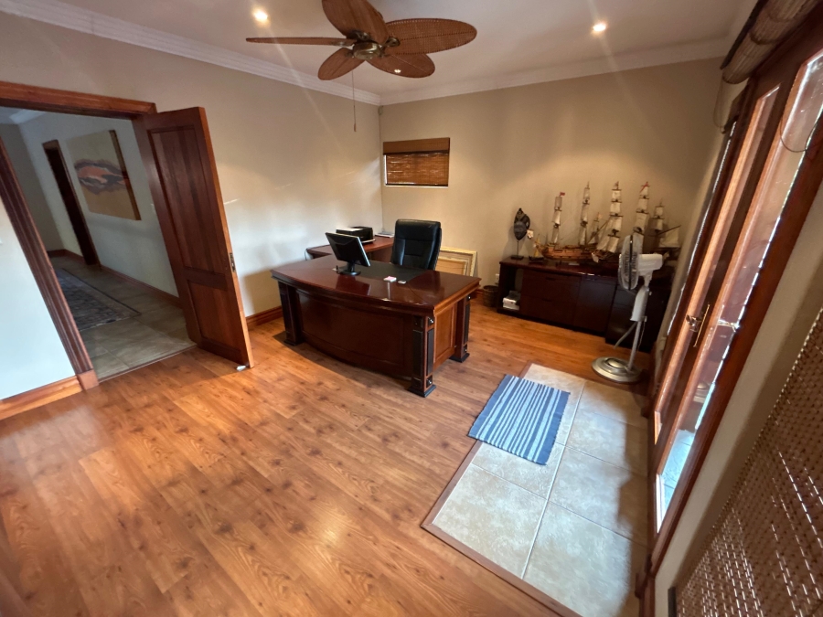 4 Bedroom Property for Sale in Ruimsig A H Gauteng