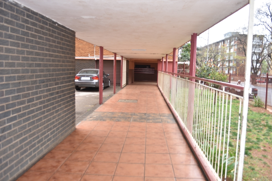1 Bedroom Property for Sale in Pretoria Central Gauteng