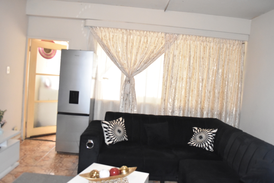 1 Bedroom Property for Sale in Pretoria Central Gauteng