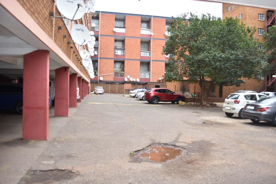 1 Bedroom Property for Sale in Pretoria Central Gauteng
