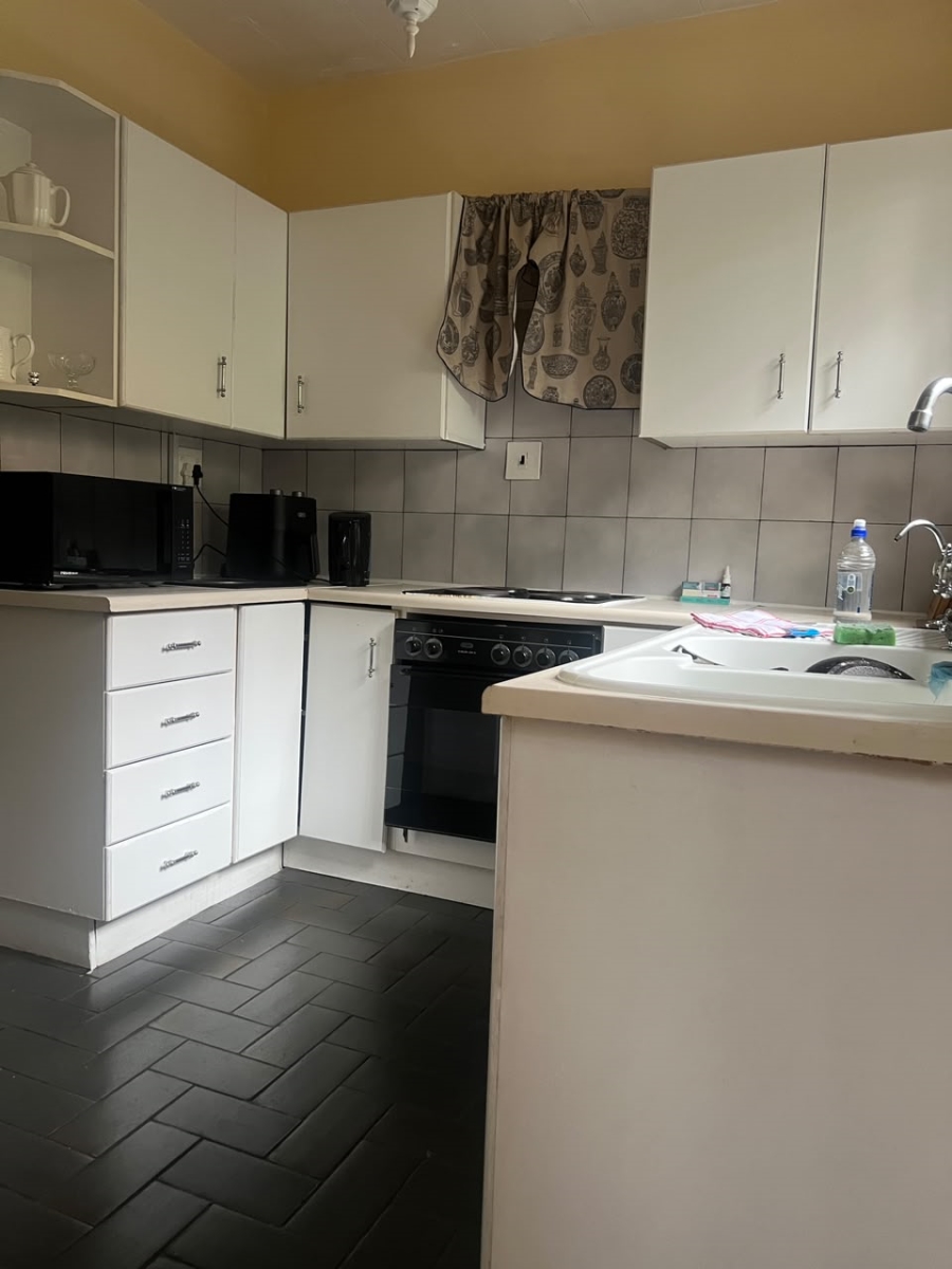 To Let 2 Bedroom Property for Rent in Windsor West Gauteng