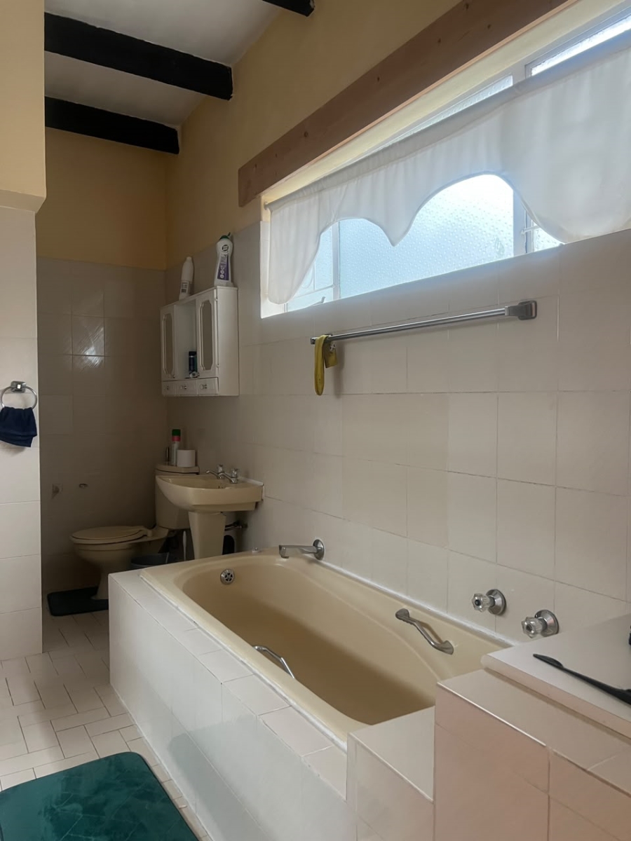 To Let 2 Bedroom Property for Rent in Windsor West Gauteng