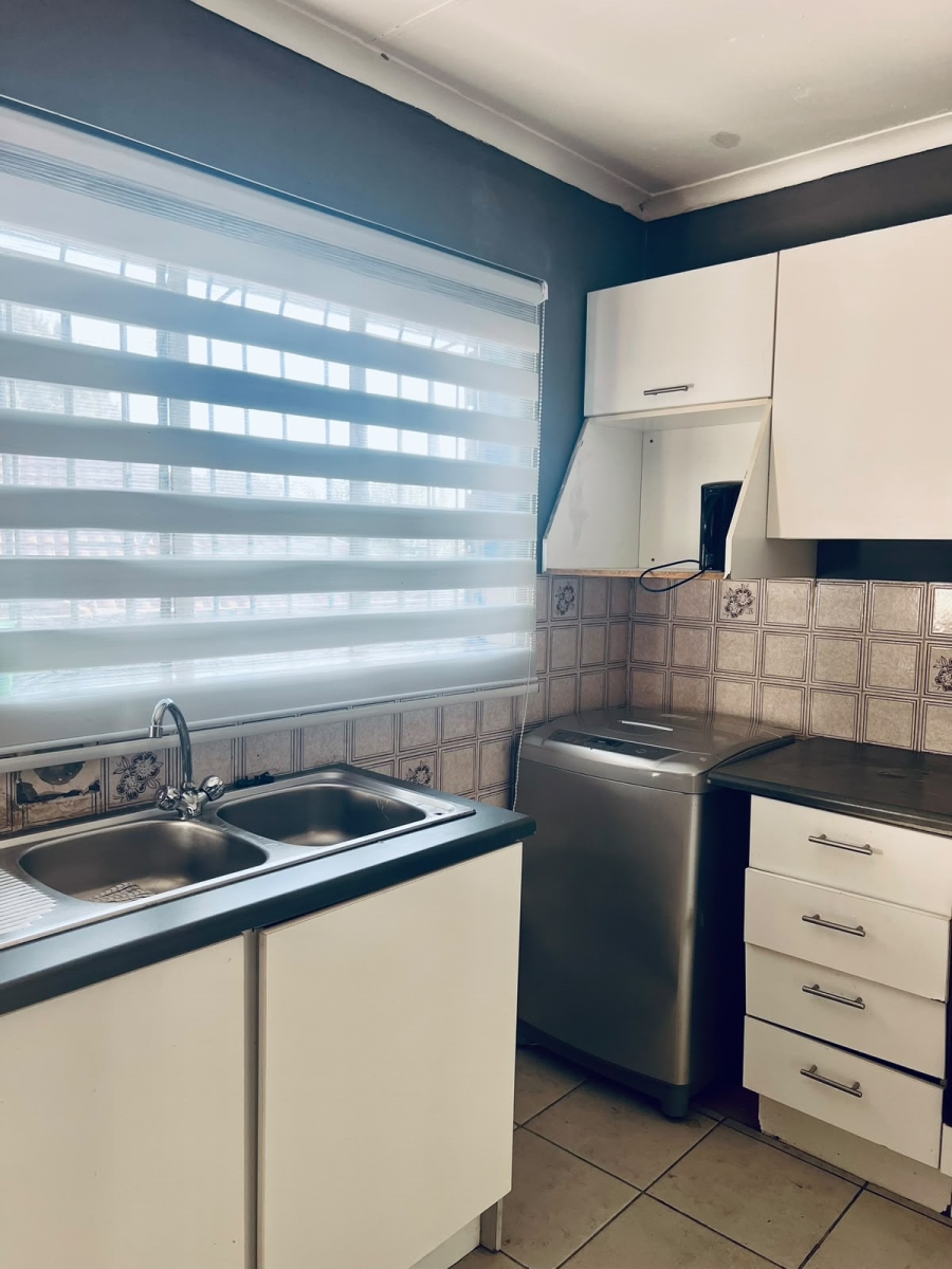 To Let 3 Bedroom Property for Rent in Pimville Zone 6 Gauteng
