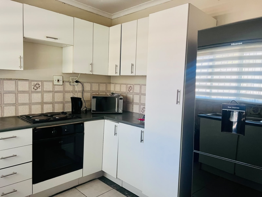 To Let 3 Bedroom Property for Rent in Pimville Zone 6 Gauteng