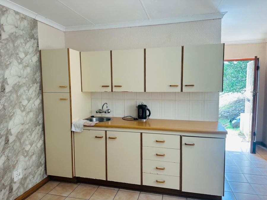 4 Bedroom Property for Sale in Mondeor Gauteng