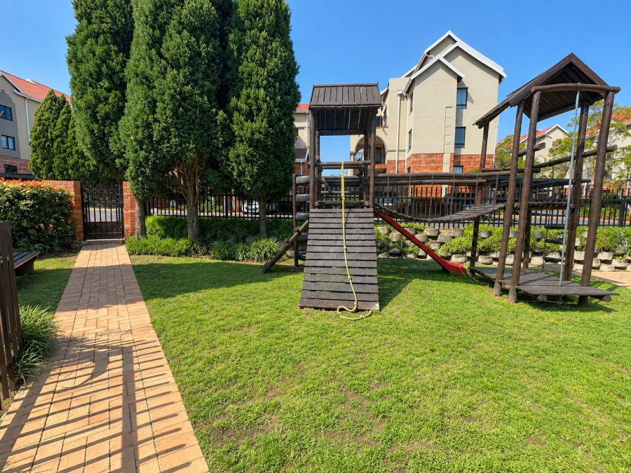 2 Bedroom Property for Sale in Bryanston Gauteng