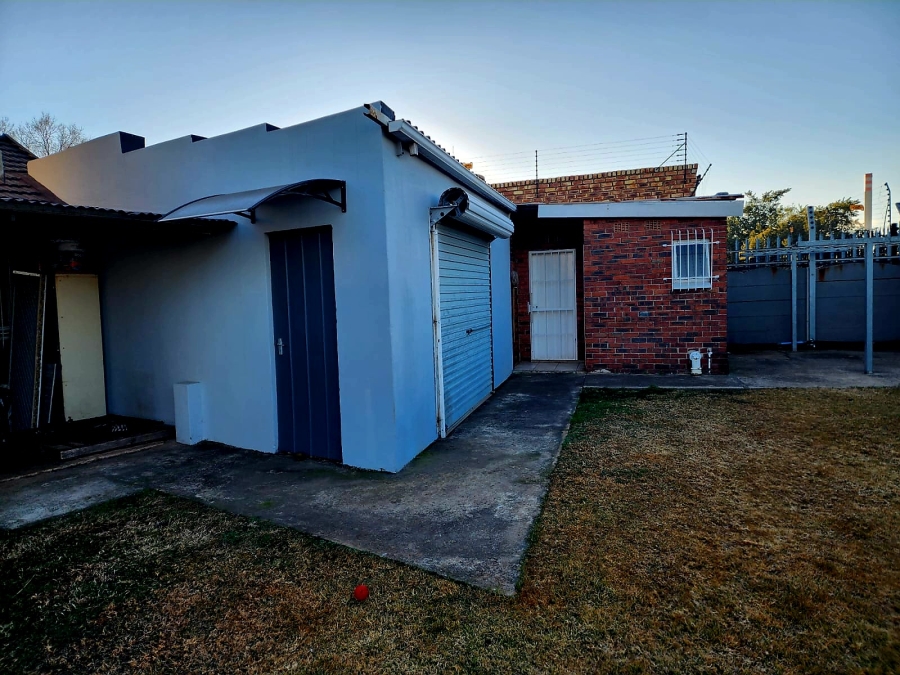 3 Bedroom Property for Sale in Dal Fouche Gauteng